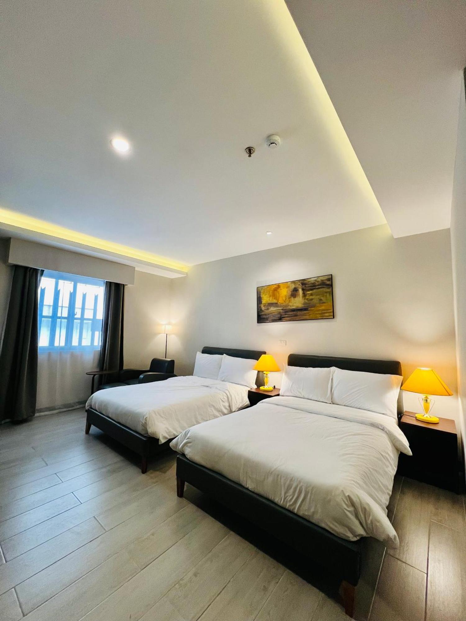 Centennial Inn Kawit ภายนอก รูปภาพ